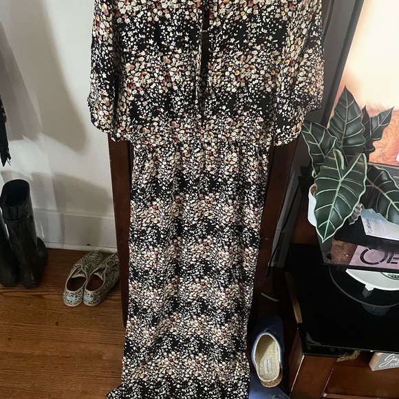 Umgee - Picture 3 of 8